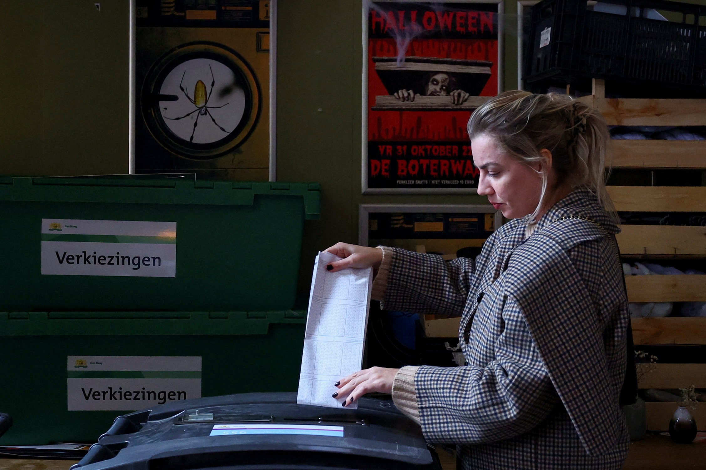 Η τεχνητή νοημοσύνη ως σύμβουλος ψηφοφορίας: Γιατί οι ψηφοφόροι πρέπει να είναι επιφυλακτικοί