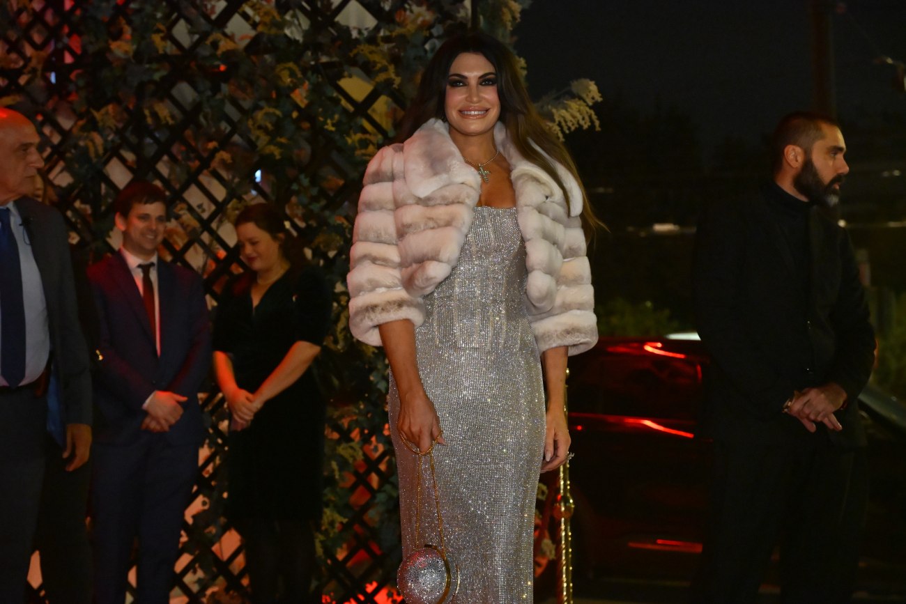 Μήνυμα ελπίδας της Κίμπερλι Γκίλφοϊλ στην Ελλάδα: Παρουσία πολιτικών και επιχειρηματιών σε ιδιωτική εκδήλωση