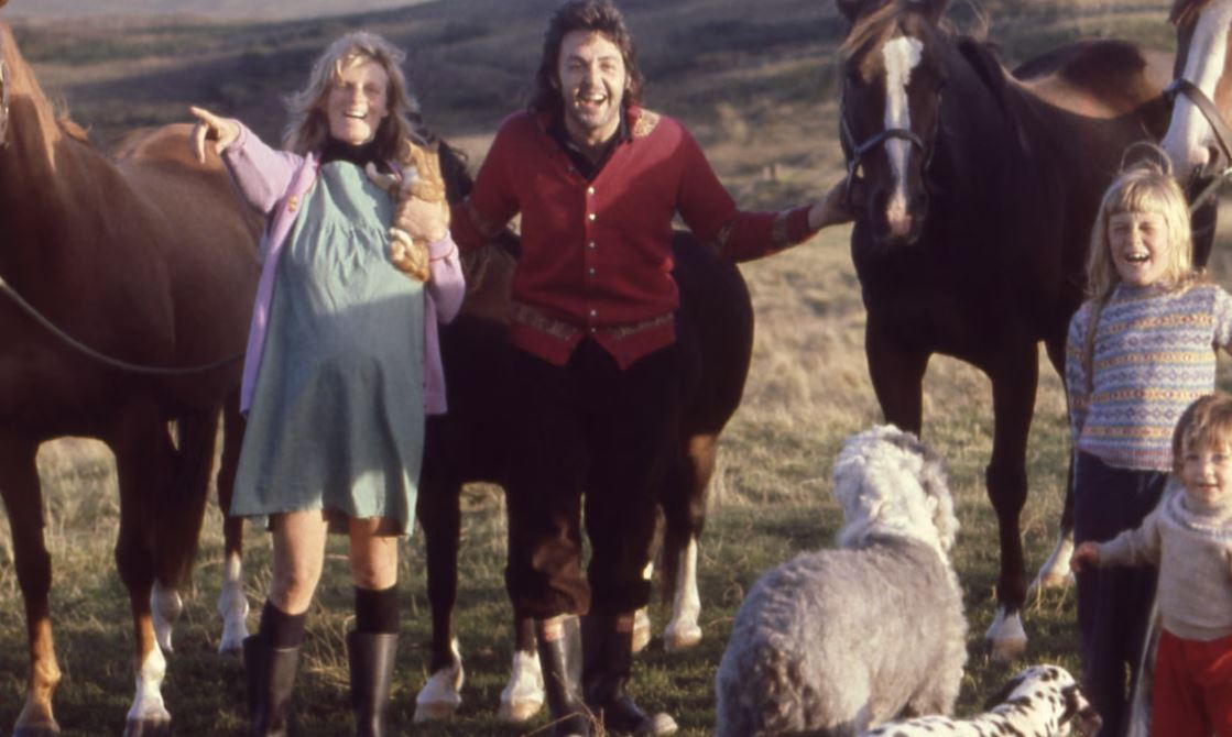 Ο κόσμος πίστευε ότι ήμουν νεκρός – Ο Πολ ΜακΚάρτνεϊ για τα χαμένα χρόνια μετά τους Beatles