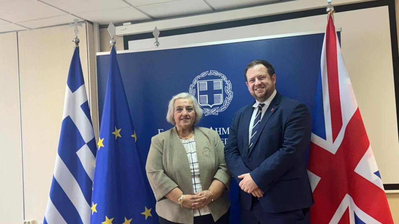 Συνάντηση της Αλεξάνδρας Παπαδοπούλου με τον υφυπουργό Εξωτερικών του Ηνωμένου Βασιλείου: Σημαντικές συζητήσεις
