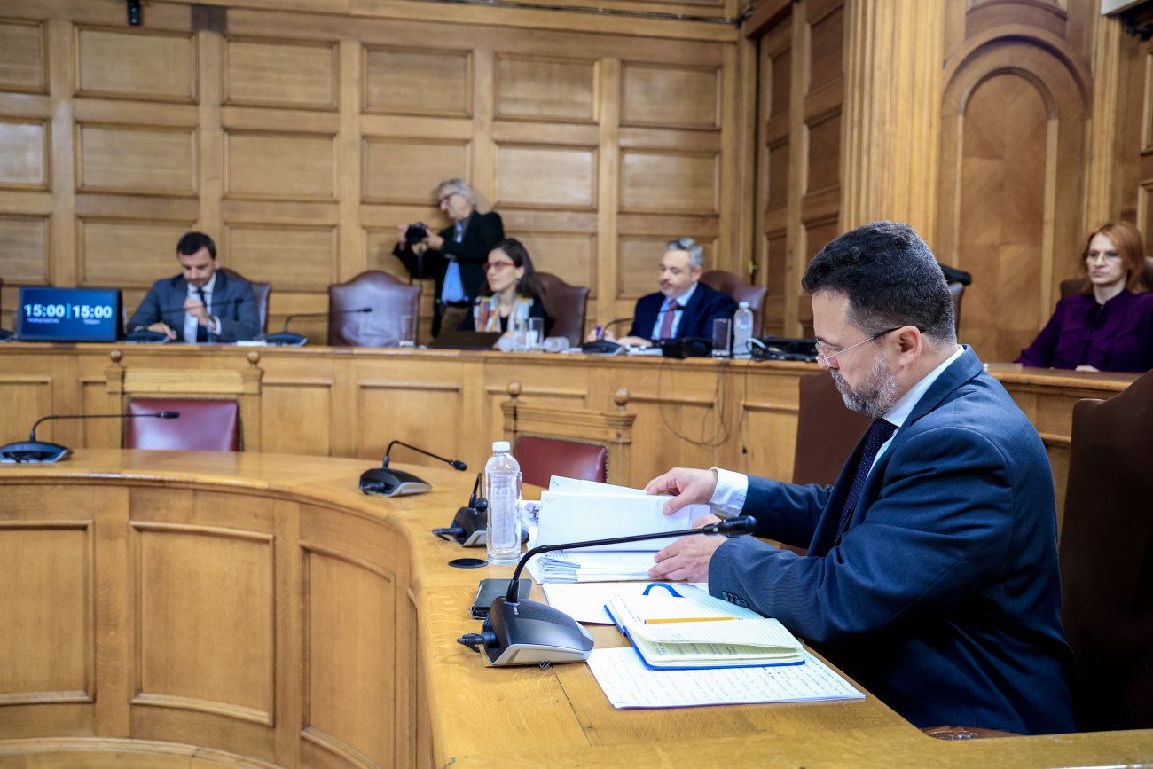 Πηγές ΠΑΣΟΚ: Η κατάθεση Στρατάκου αποκαλύπτει το πραγματικό πρόσωπο της κυβέρνησης Μητσοτάκη