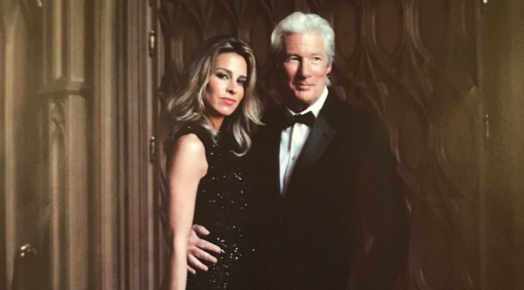 Ο Ρίτσαρντ Γκιρ αποκαλύπτει το μυστικό για έναν ευτυχισμένο γάμο με την Αλεχάντρα Σίλβα