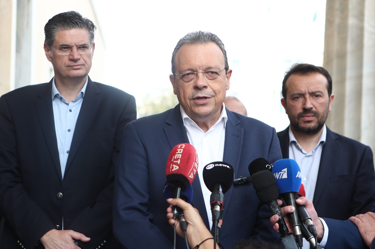 Φάμελλος: Κρίση στην κυβέρνηση, άμεση ακύρωση του καταστροφικού σχεδίου για τα ΕΛΤΑ