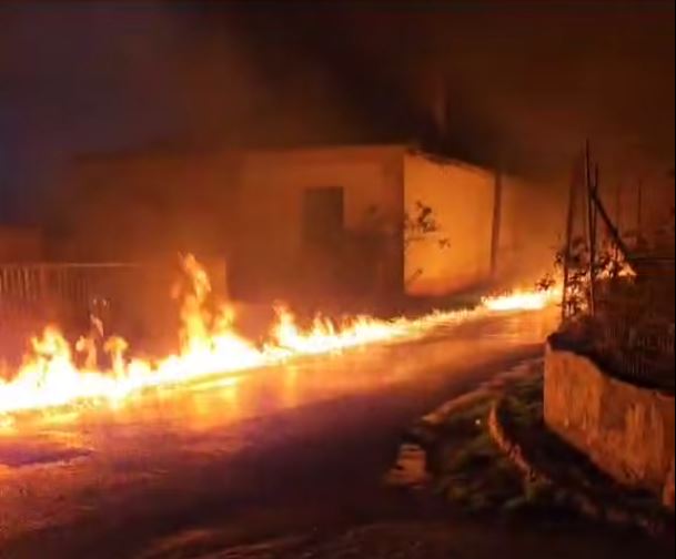 Διδυμότειχο: Σημαντική πυρκαγιά στο χωριό Κυανή, διαρροή πετρελαίου προκαλεί εκτεταμένες ζημιές