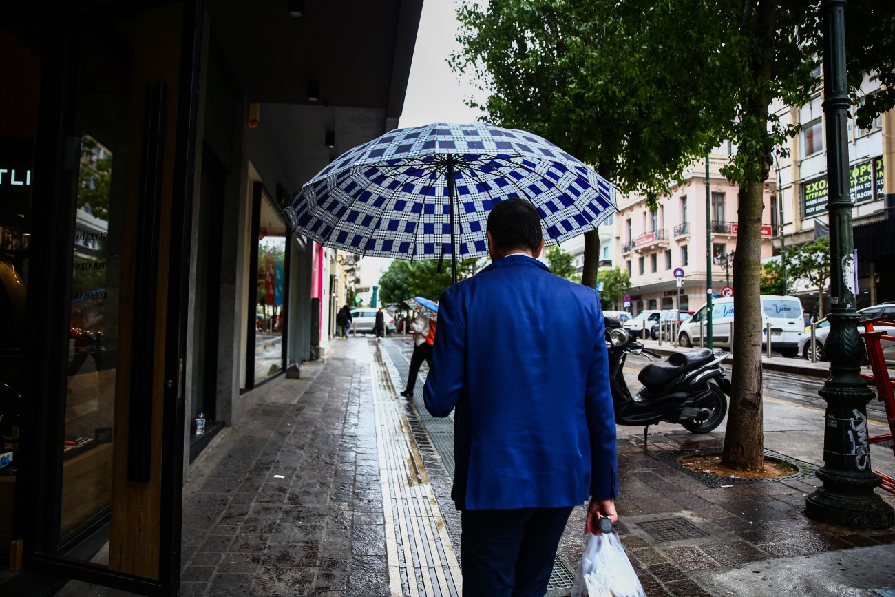 Νέο κύμα κακοκαιρίας έρχεται: Ποιες περιοχές θα επηρεαστούν από βροχές
