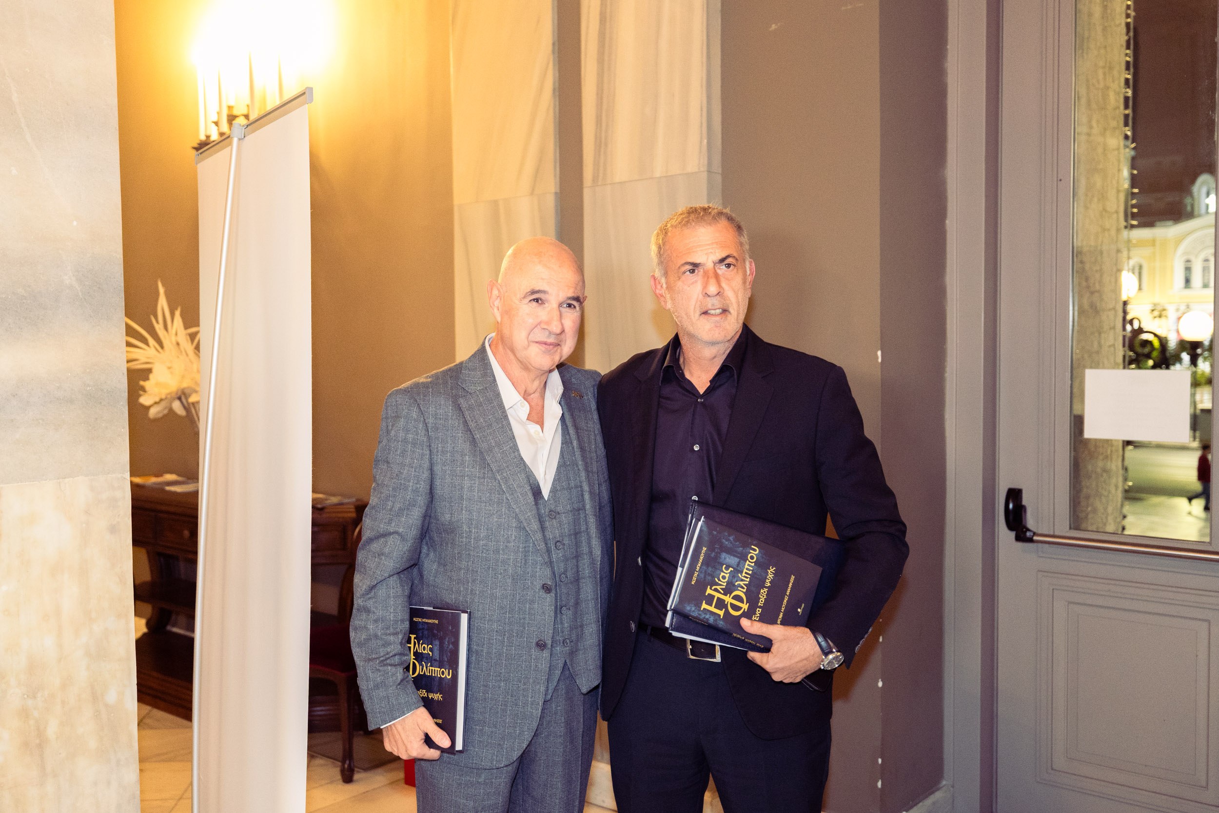 Ο Δήμος Πειραιά τιμά τον στιχουργό Ηλία Φιλίππου