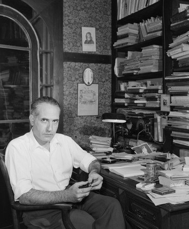 Κ. Θ. Δημαράς: Το διαρκές δίλημμα της ανθρωπότητας