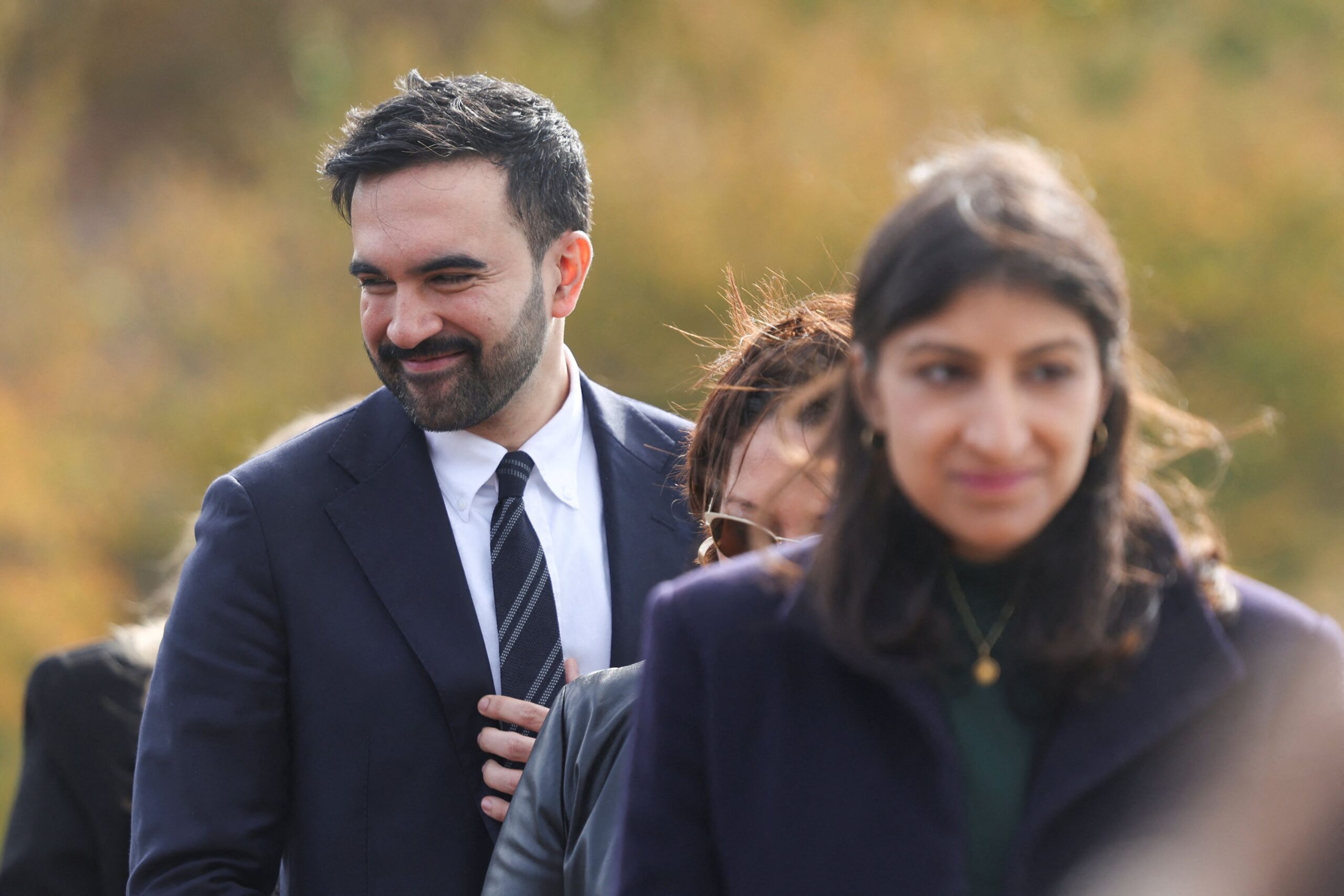 Η νίκη του Μαμντάνι, οι αναγνώσεις της ελληνικής Κεντροαριστεράς και οι πολλοί υποστηρικτές της επιτυχίας