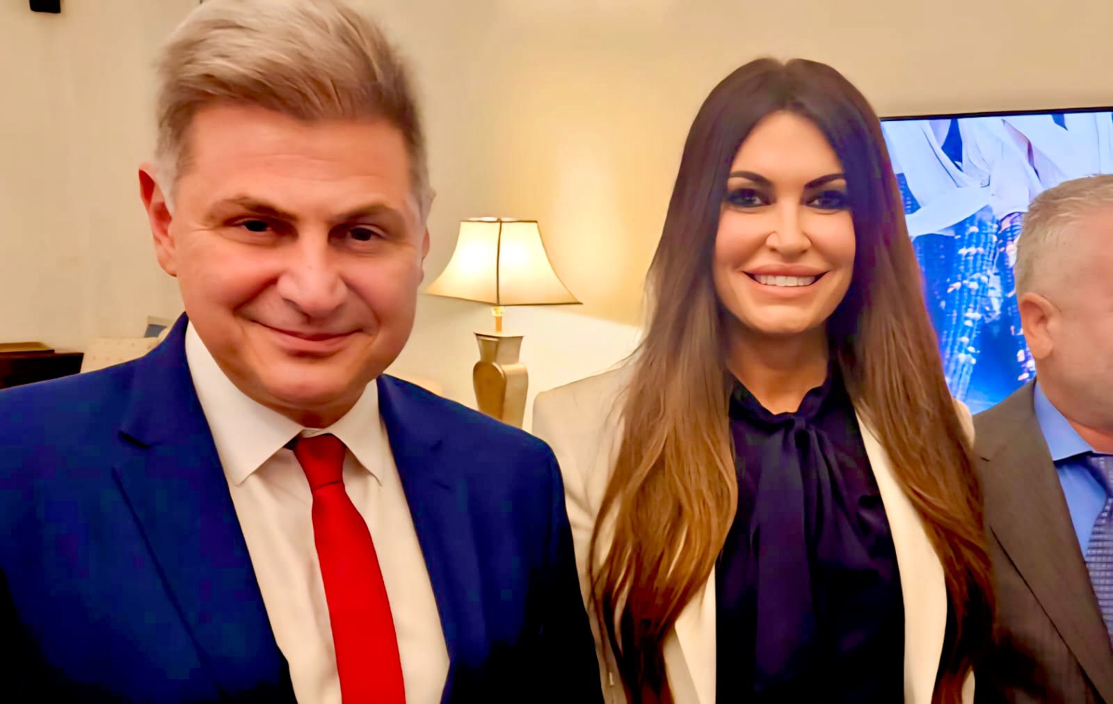 Συνάντηση Γκίλφοϊλ και Φαραντούρη στην Αθήνα: Προοπτική συνεργασίας με σεβασμό