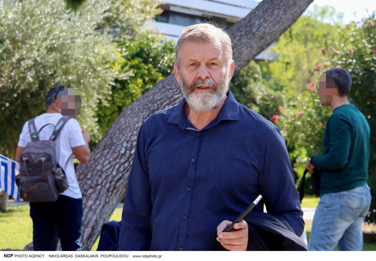 Απόστολος Γκλέτσος: Η στρέβλωση της εικόνας του θεάτρου και η ανάγκη για σεβασμό