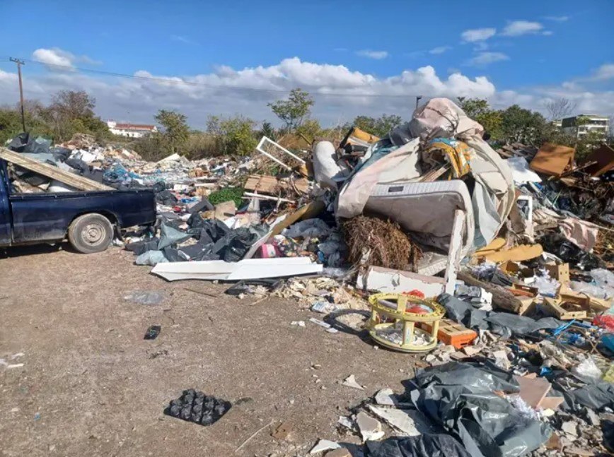 Θεσσαλονίκη: Πρώτη σύλληψη για παράνομη απόρριψη ογκωδών αντικειμένων