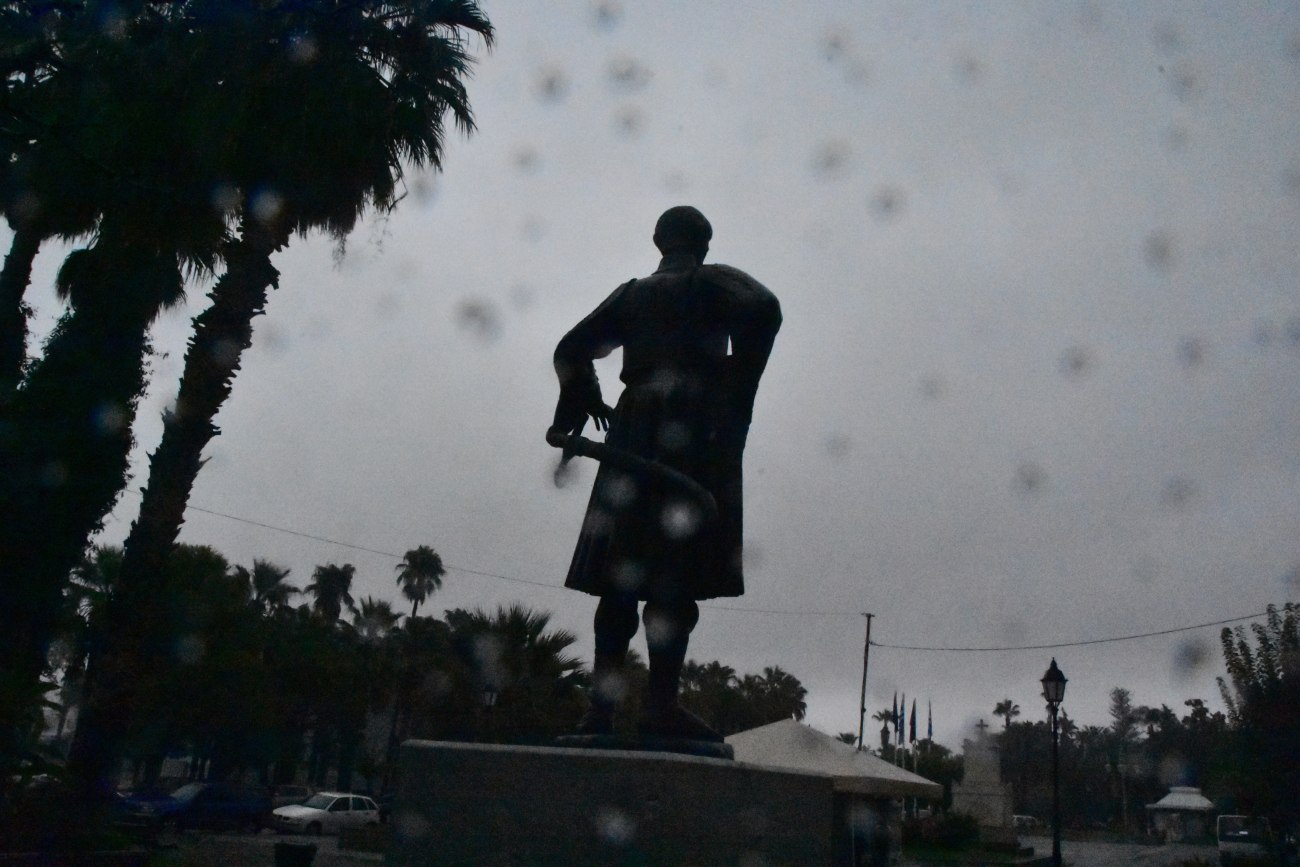 Άστατος καιρός την Κυριακή: πού θα εκδηλωθούν καταιγίδες