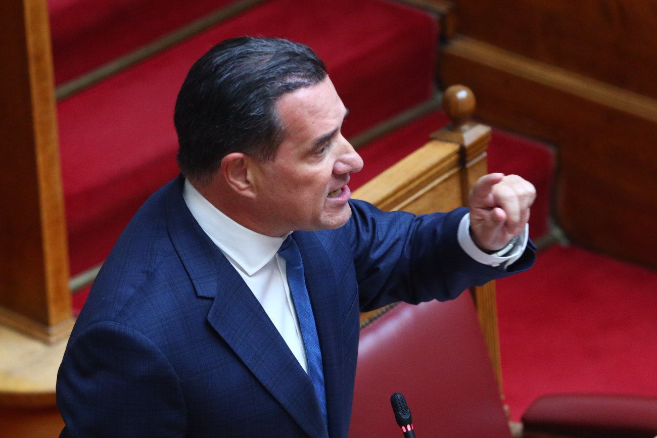 Εξαίρεση: Ο Άδωνις Γεωργιάδης και η αλλαγή στάσης του για την οπλοκατοχή