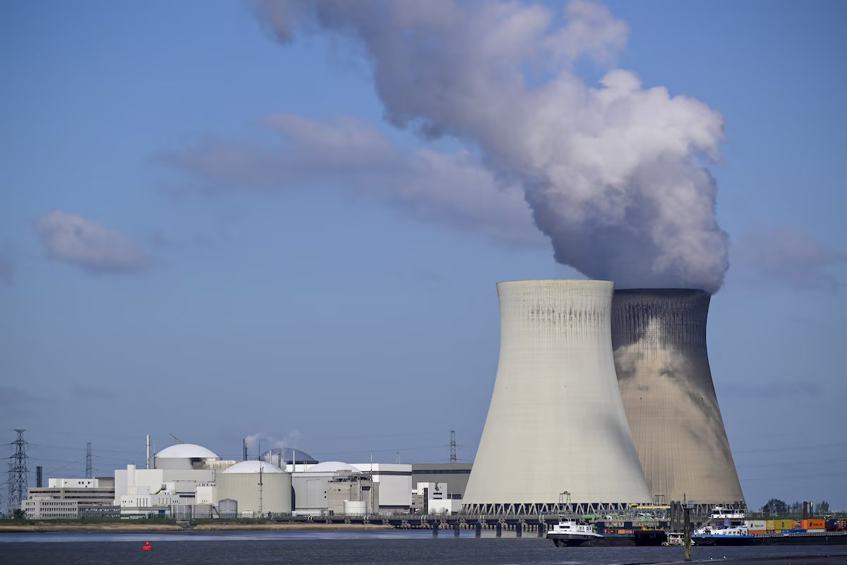 Βέλγιο: Μη επανδρωμένα αεροσκάφη εντοπίστηκαν πάνω από τον πυρηνικό σταθμό Ντοέλ