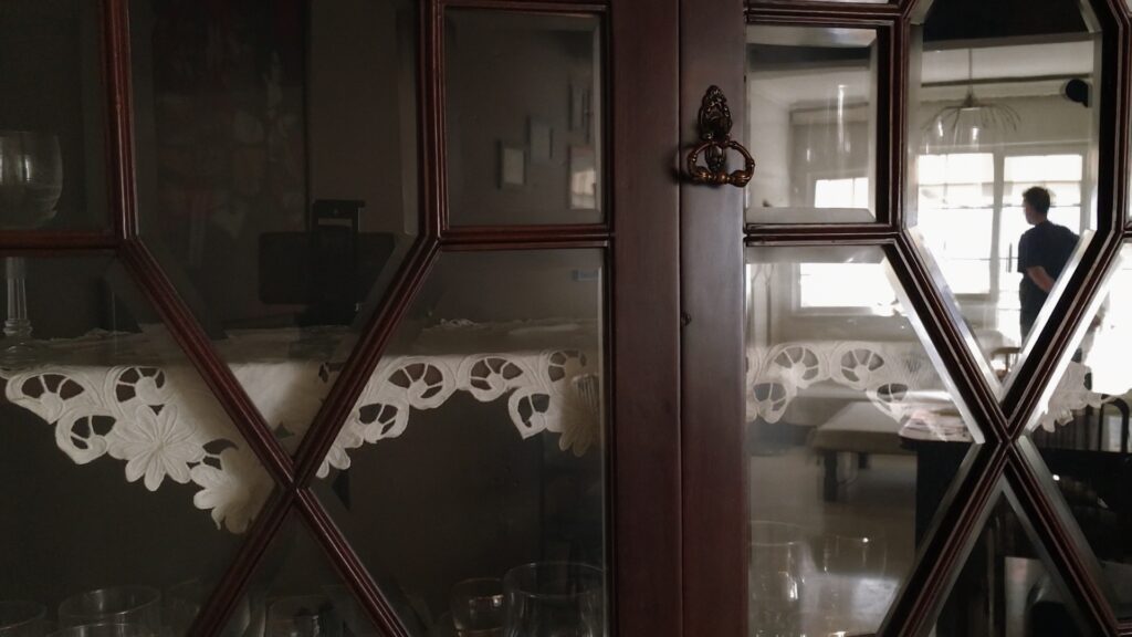 ΛΟ: Το ντοκιμαντέρ του Θανάση Βασιλείου αποκαλύπτει την προσωπική ιστορία πίσω από τη Χούντα