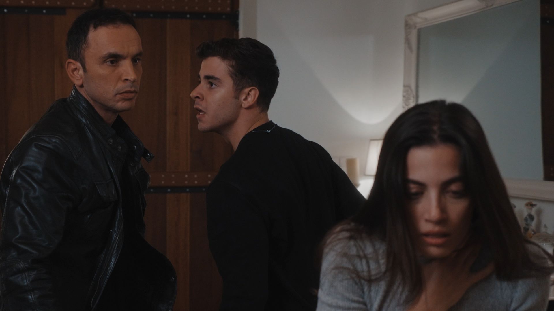 Η γη της ελιάς: Ένταση και αποκαλύψεις στην αυριανή πρεμιέρα