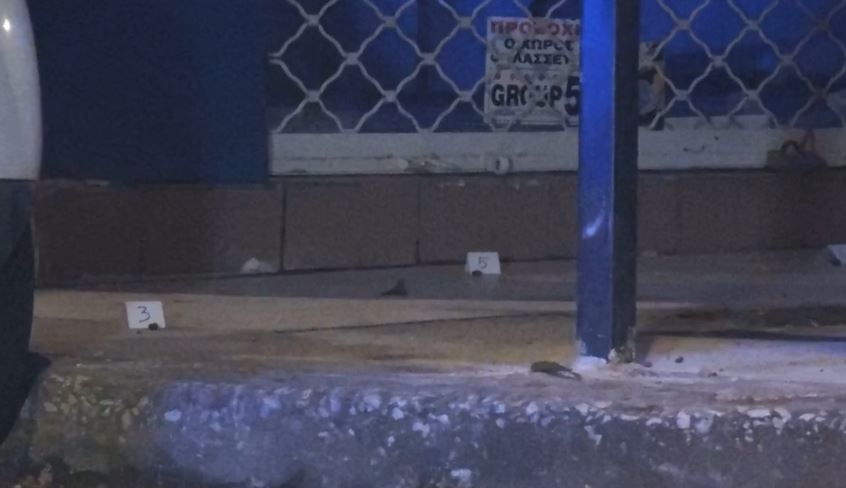 Κυψέλη: Εικόνες από τον τόπο των πυροβολισμών με έναν τραυματία – Σε πλήρη εξέλιξη οι έρευνες της ΕΛ.ΑΣ.