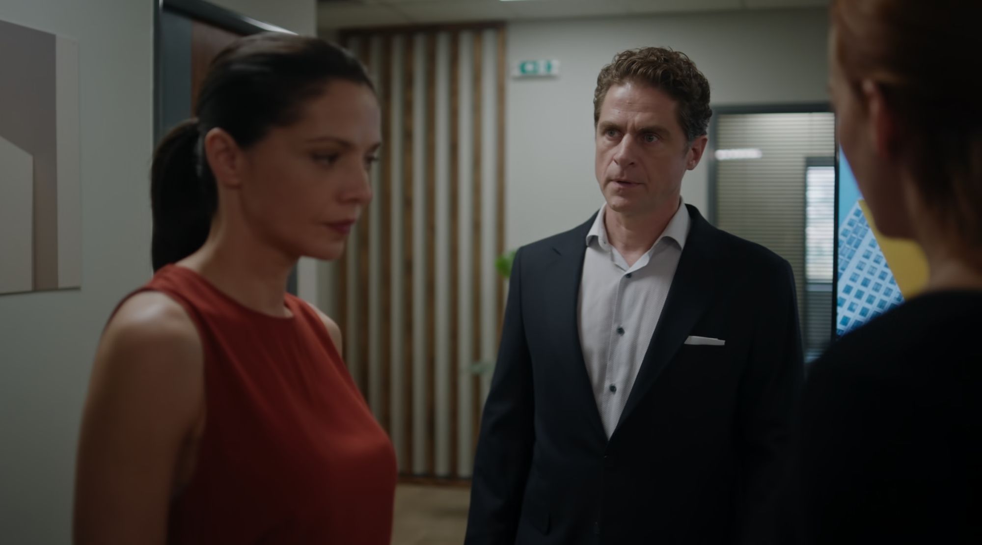 Μια νύχτα μόνο: Αποκαλύψεις και μυστικά σε αναμονή