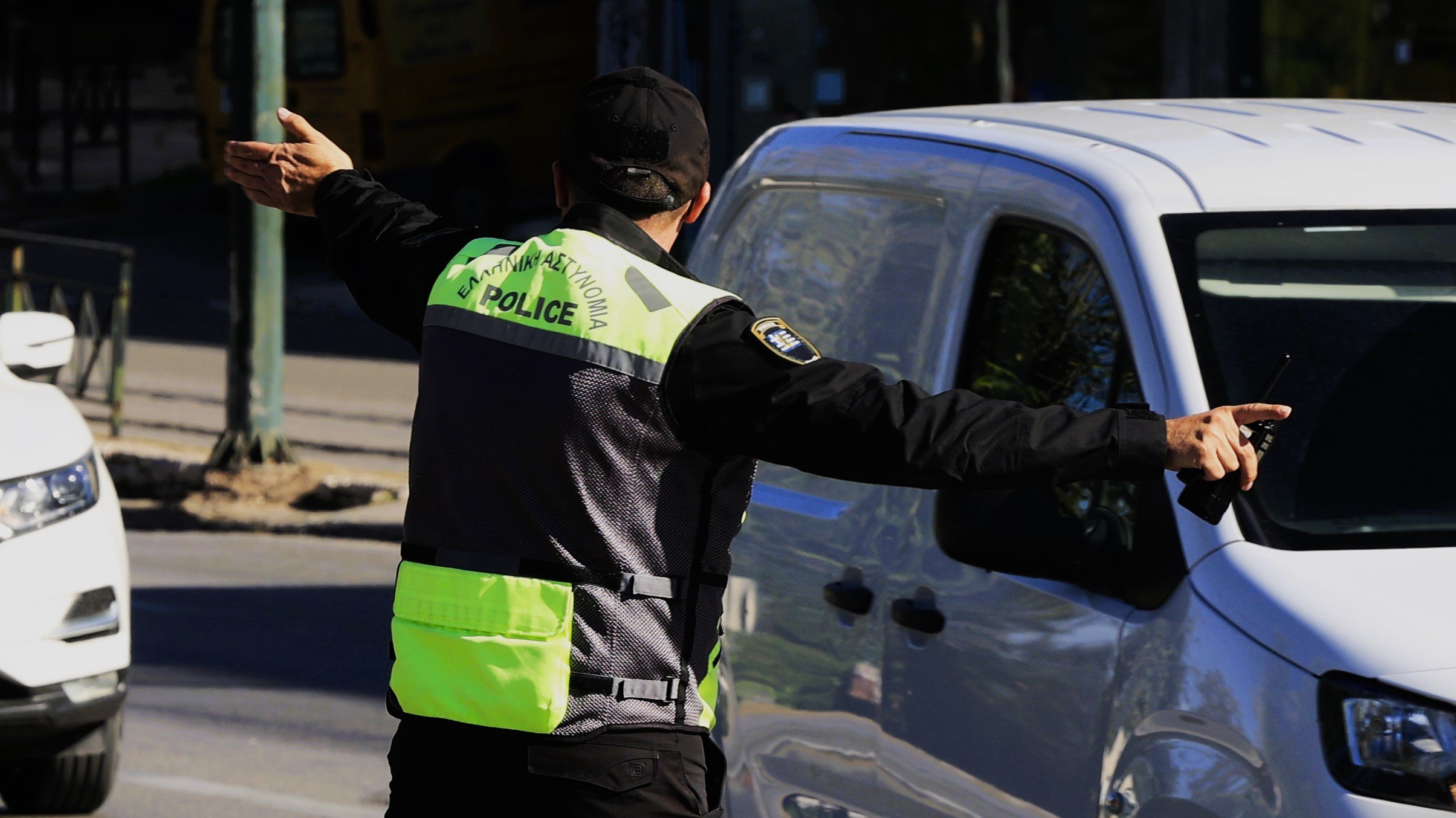 Πάτρα: Ο οδηγός παρέσυρε και τραυμάτισε τροχονόμο σε μπλόκο της τροχαίας