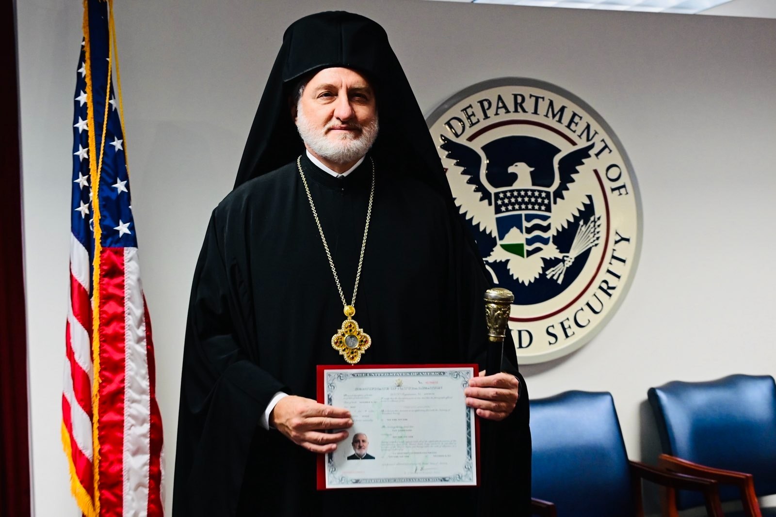 Ο Αρχιεπίσκοπος Αμερικής Ελπιδοφόρος αποκτά την αμερικανική υπηκοότητα