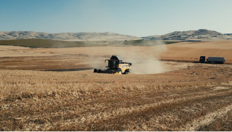 Σκάνδαλο στην Βόρεια Μακεδονία: Αναστολή χρηματοδοτήσεων της ΕΕ στον αγροτικό τομέα