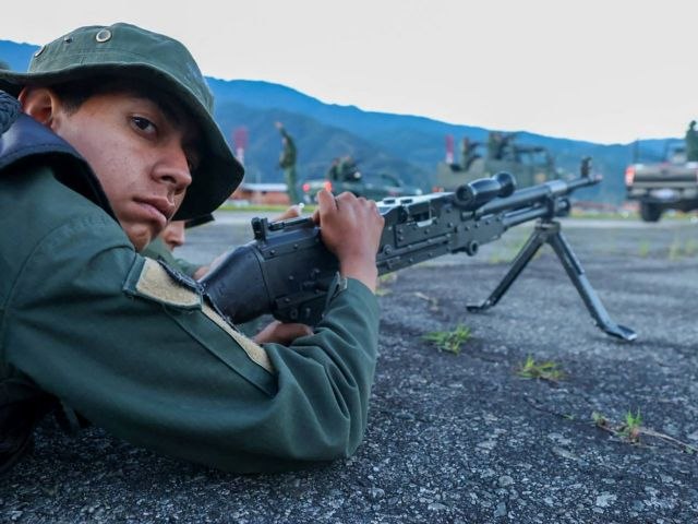 Ο Τραμπ εντείνει την κρίση με τη Βενεζουέλα: Η άφιξη του αεροπλανοφόρου USS Ford στην περιοχή