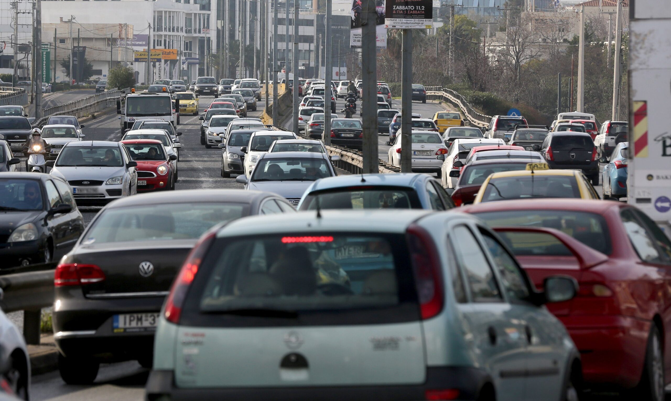 Αθήνα: Κίνηση και μποτιλιαρίσματα στους δρόμους της πρωτεύουσας