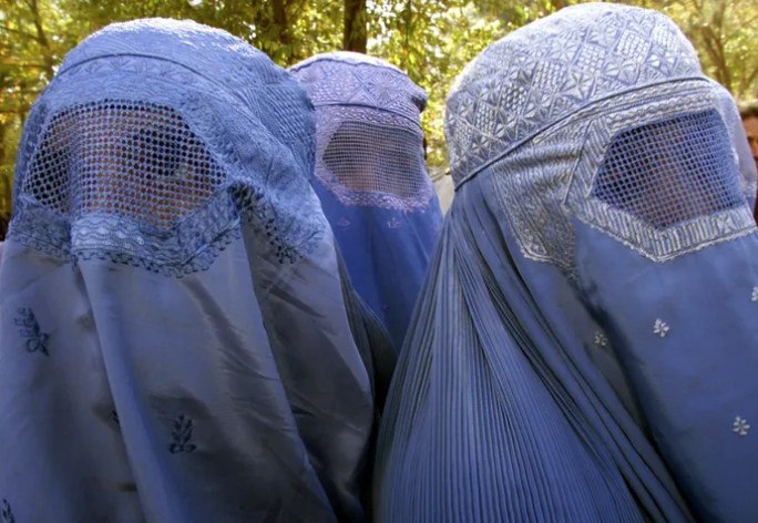 Οι γυναίκες στην προοπτική των Ταλιμπάν: Βαρβαρότητα θεμελιωμένη σε ψευδείς πεποιθήσεις