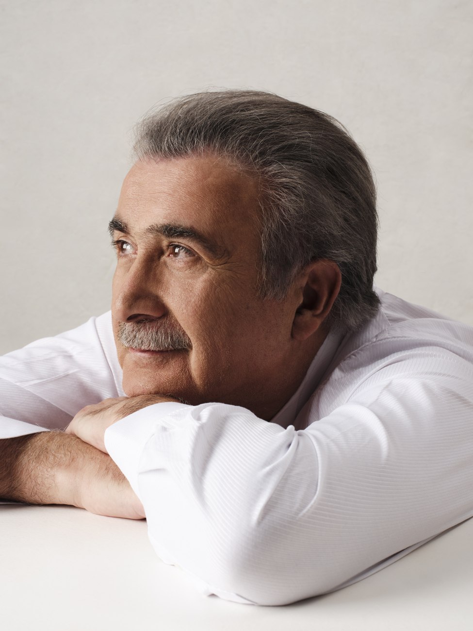 Αλ Τσαντίρι Νιουζ: Νέα επιτυχία για τον Λάκη Λαζόπουλο