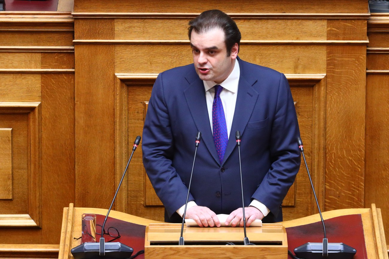 Υποστήριξη Πιερρακάκη για δασμούς σε δέματα χαμηλής αξίας εκτός Ευρωπαϊκής Ένωσης