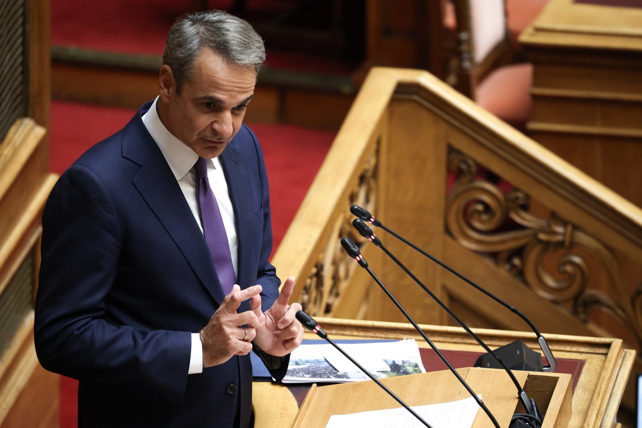 Επίκαιρη ερώτηση στον Μητσοτάκη για την ακρίβεια και συνάντηση με βουλευτές της ΝΔ