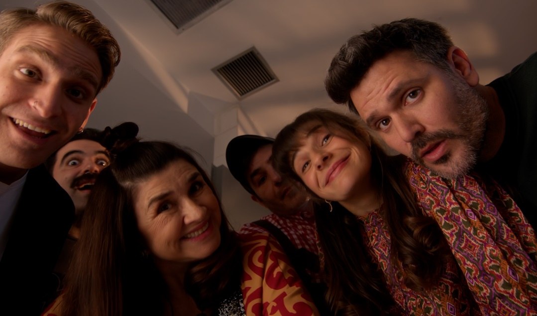 Η εξαφάνιση της Χλόης αναταράσσει το ξενοδοχείο Ελβίρα