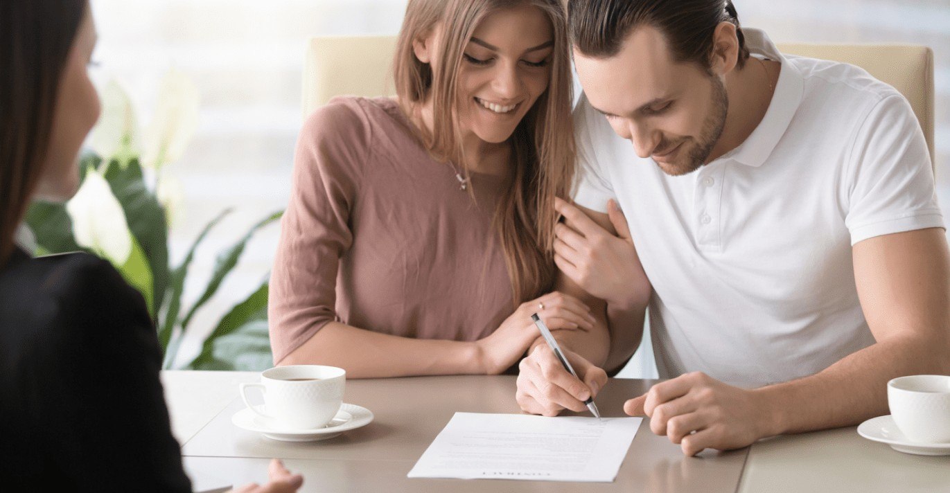 Περιουσιακά στοιχεία, παιδιά και πολυσυντροφικότητα: Οι γυναίκες ζητούν περισσότερο από ποτέ προγαμιαία συμβόλαια