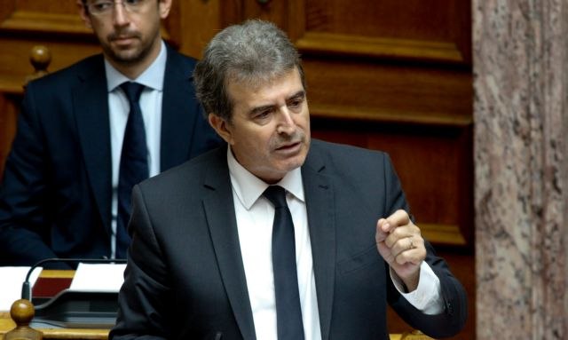 1.500 συλλήψεις από το ελληνικό FBI, δηλώνει ο Χρυσοχοΐδης – Έρχονται νέες ρυθμίσεις για την οπλοκατοχή