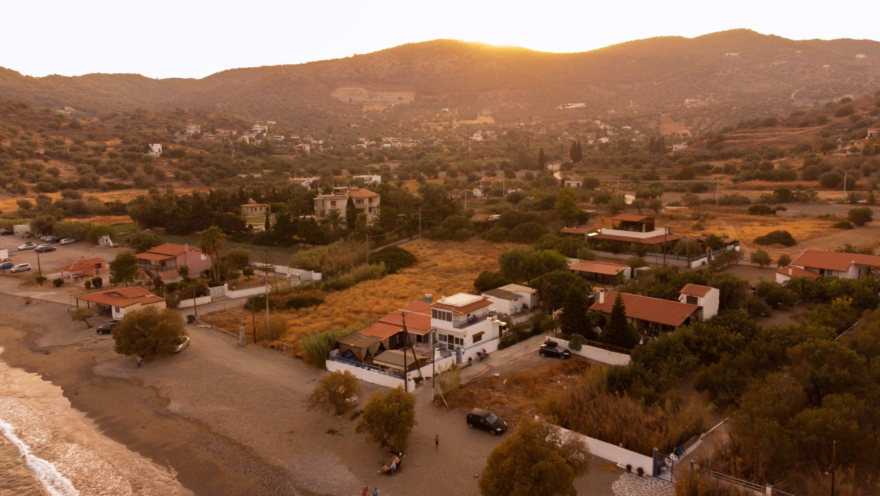 Αλλαγές στη δόμηση εκτός σχεδίου: Τι σημαίνει για τους ιδιοκτήτες μικρών οικοπέδων