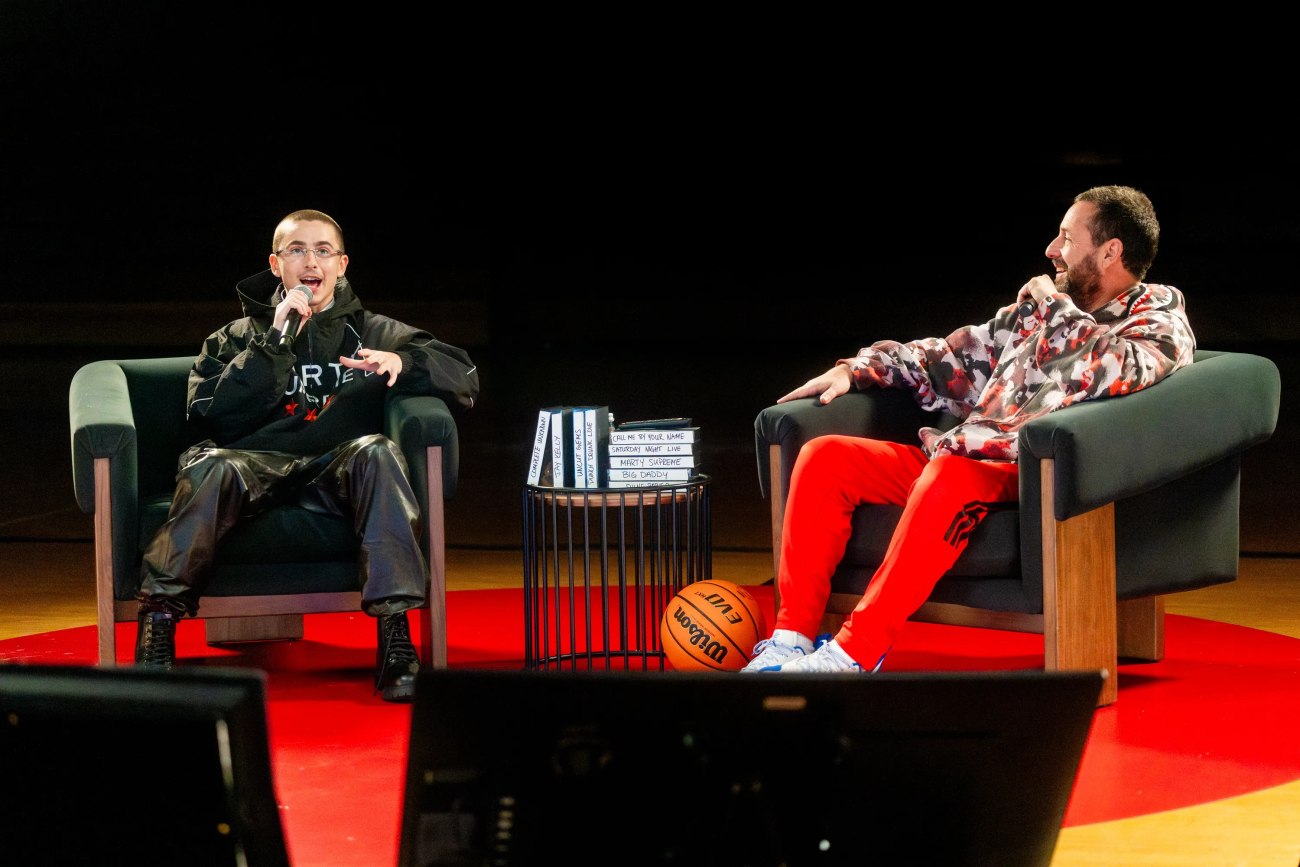 Ο Τιμοτέ Σαλαμέ αποκαλεί τον Άνταμ Σάντλερ έναν από τους σπουδαιότερους ηθοποιούς στην ιστορία του κινηματογράφου