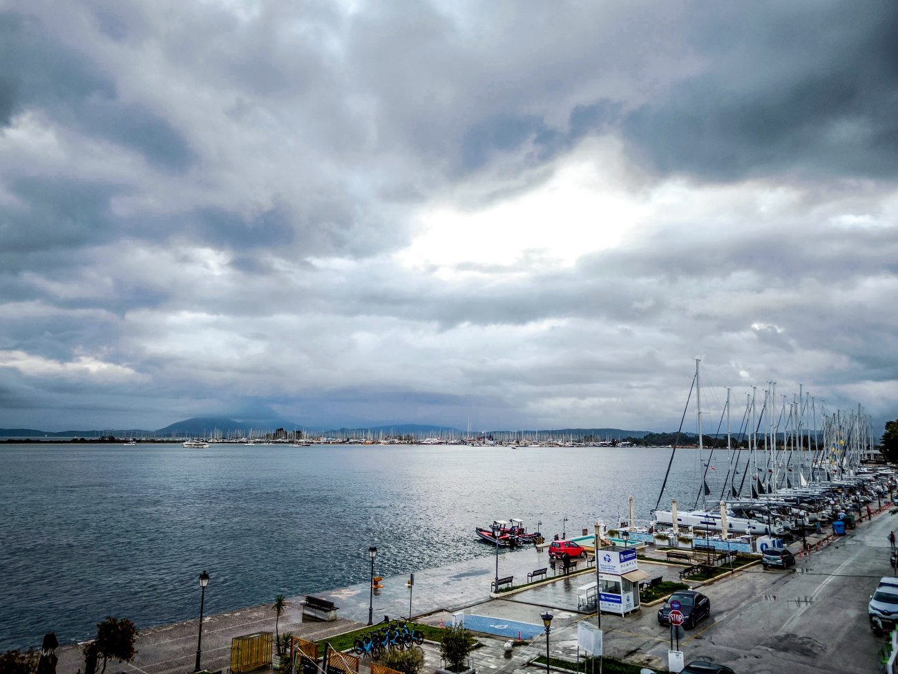 Καιρικές συνθήκες: Άνοδος της θερμοκρασίας και μεταφορά αφρικανικής σκόνης – Πού αναμένονται βροχές