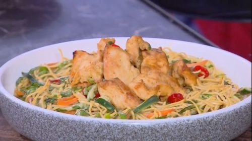 Δύο εύκολες συνταγές για νόστιμα noodles