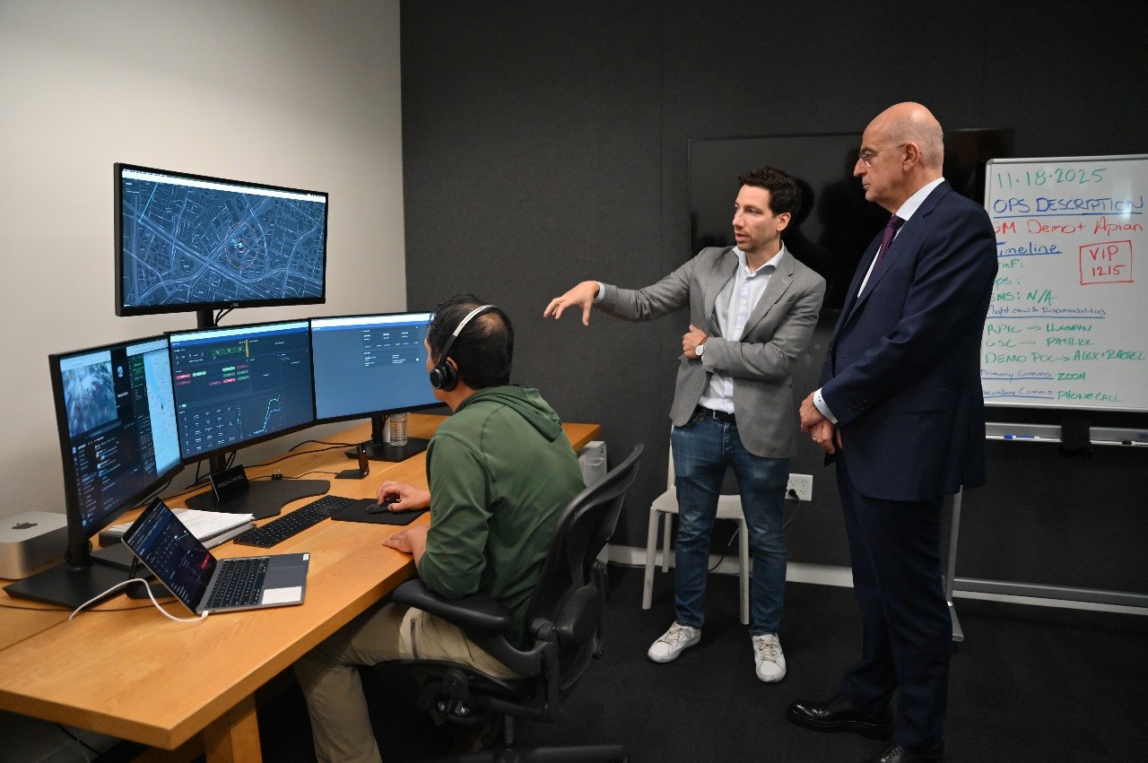 Επίσκεψη του Νίκου Δένδια στην εταιρεία κατασκευής drones Matternet στην Καλιφόρνια