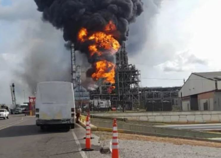 Εκρηκτική κατάσταση στις πετρελαϊκές εγκαταστάσεις της Βενεζουέλας [Βίντεο]