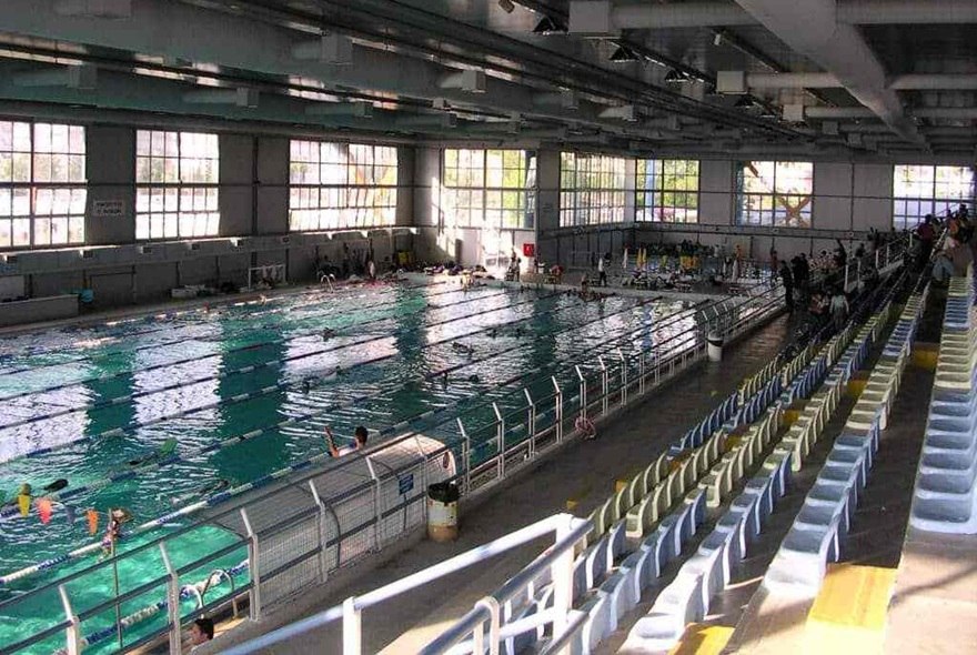 Θεσσαλονίκη: Τρίχρονο παιδί τραυματίστηκε πέφτοντας από τις κερκίδες του Ποσειδώνιου Κολυμβητηρίου