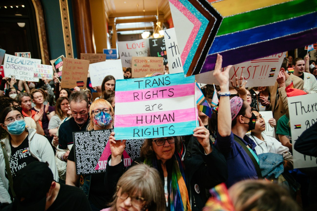 Η τρανσφοβία και η αντεπίθεση της βιολογικής αντίληψης για το φύλο