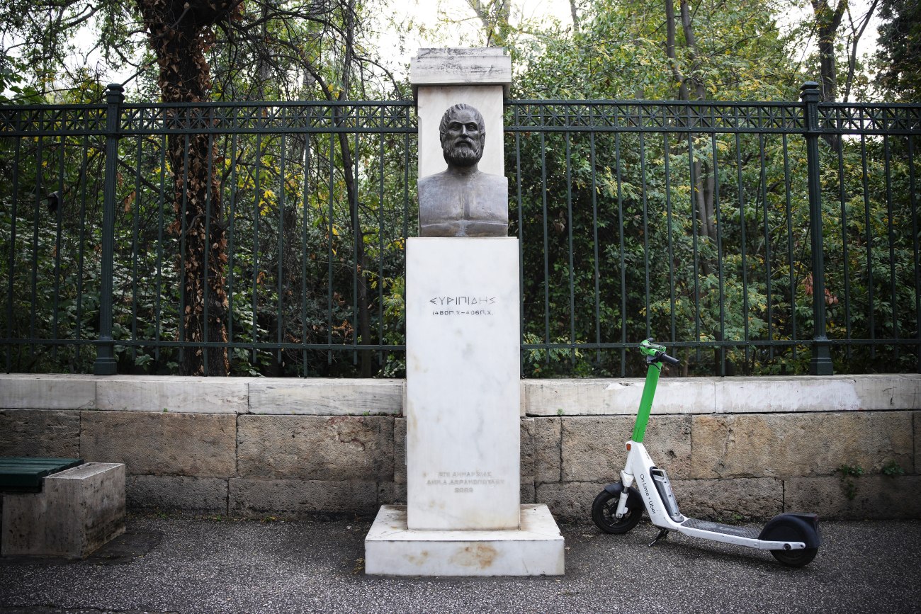 Αθήνα: Εφαρμογή νέου κανονισμού για τη χρήση και στάθμευση ηλεκτρικών πατινιών