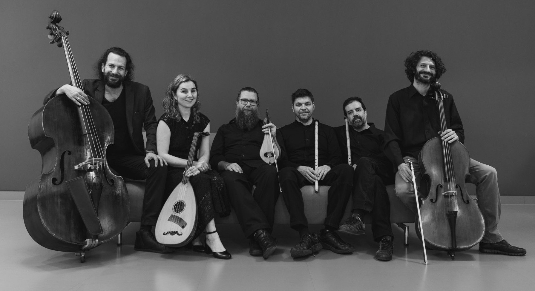 Μαγευτική μουσική βραδιά από το σύνολο Σμάρι στο Theatre of the NO