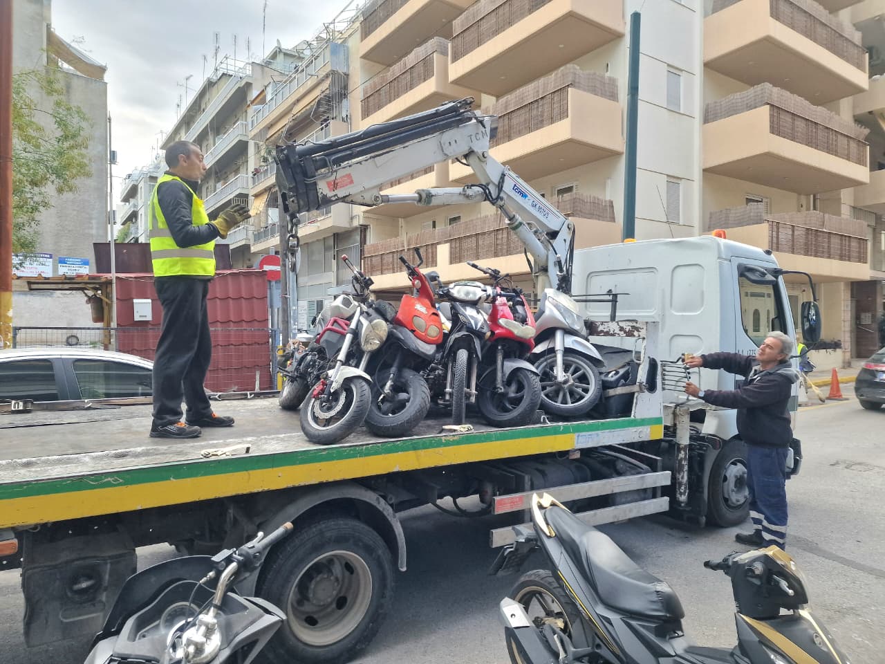 Απομάκρυνση εγκαταλελειμμένων δικύκλων στην Αθήνα