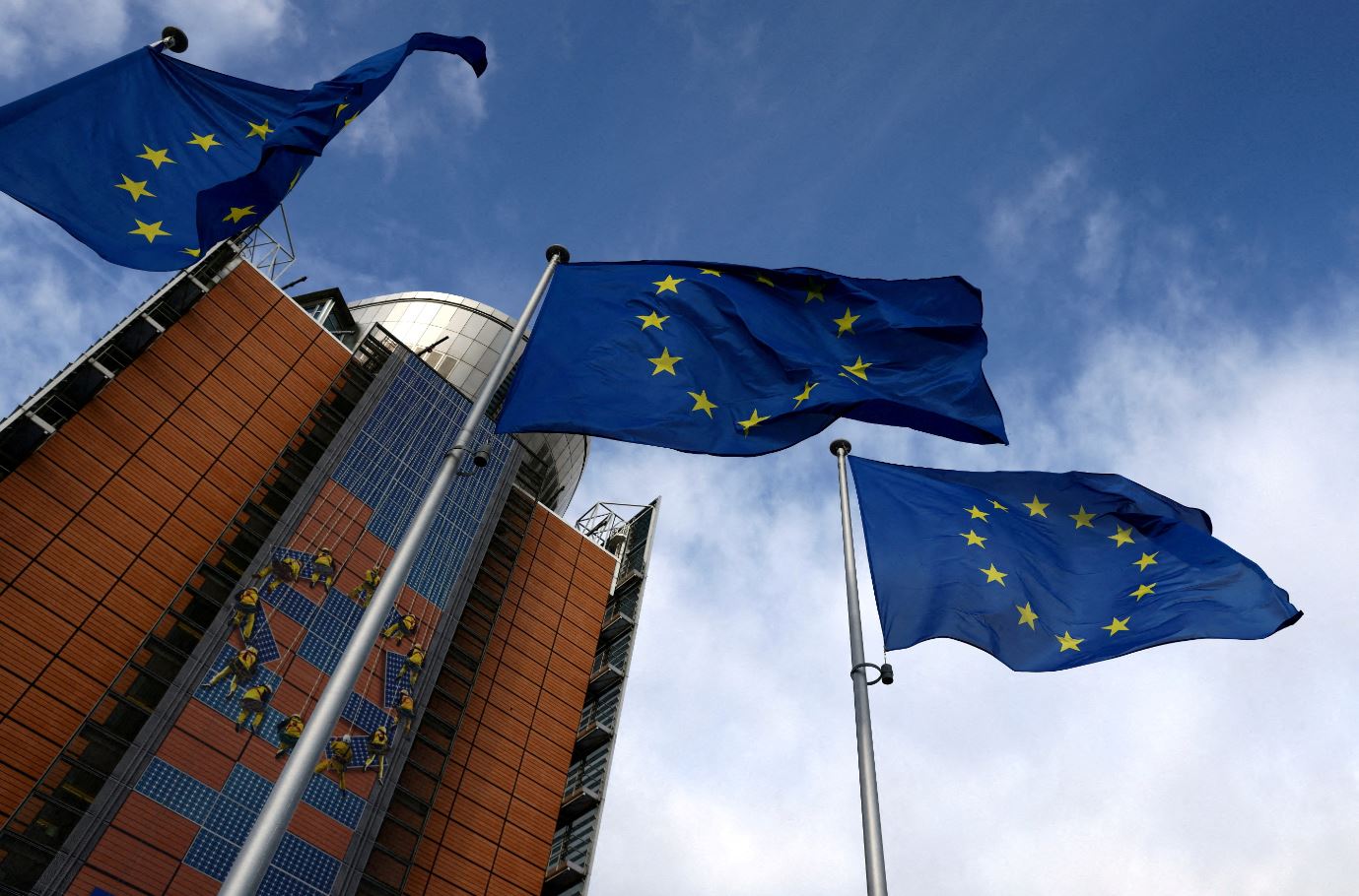 Πέντε καθοριστικοί παράγοντες που θα ενισχύσουν την ευρωζώνη το 2026