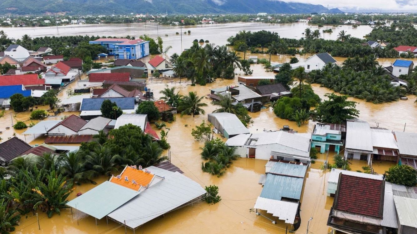 Βιετνάμ: Τουλάχιστον 55 νεκροί από τις πρόσφατες πλημμύρες και καταιγίδες