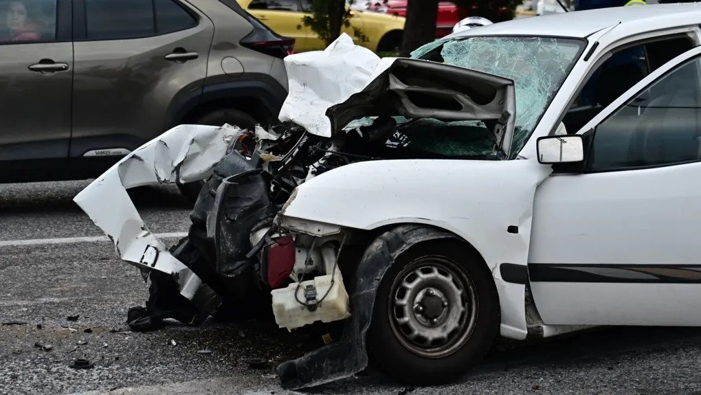 Σοκαριστικά τροχαία δυστυχήματα με ηλικιωμένους οδηγούς