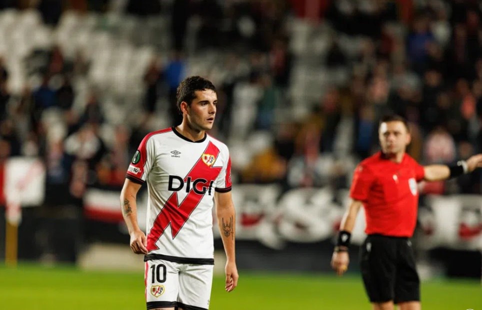 Σοκαριστικό μήνυμα στον Καμέγιο της Ράγιο: Να πάθεις καρκίνο και να πέσεις νεκρός στο γήπεδο!