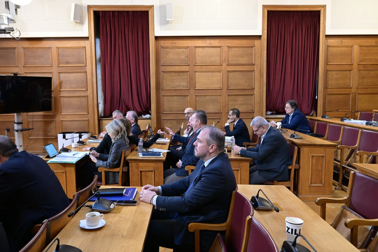 Εξεταστική επιτροπή: Νέα κλήση για τον Γιώργο Ξυλούρη και άρνηση της ΝΔ για βίαιη προσαγωγή
